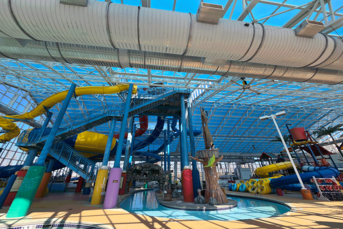  Polycarbonat-Stegplatten zur Bedachung des Big Splash Adventure Waterparks